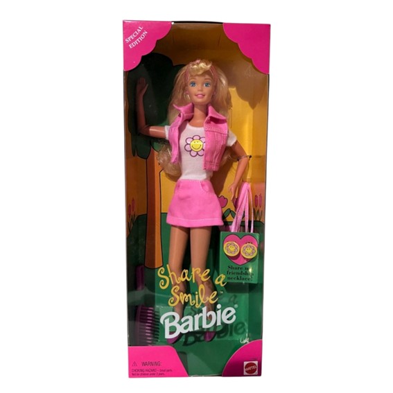 1996 MATTEL BARBIE SHARE A SMILE #17247 - Dungeon Toys
