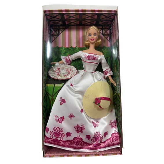 2000 MATTEL BARBIE VICTORIAN TEA PARTY #B0787